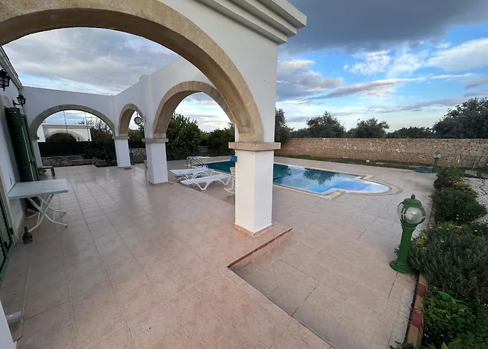 Kyrenia - Center, 3 Rooms 1 Living Room Villa No-16 With Private Pool